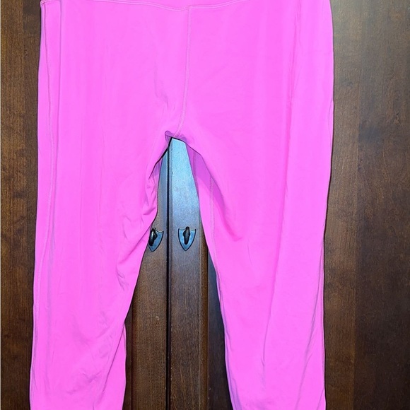 Sonic Pink Lululemon align leggings - Picture 4 of 10